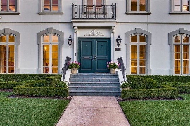 Building Photo - 3101 Beverly Dr