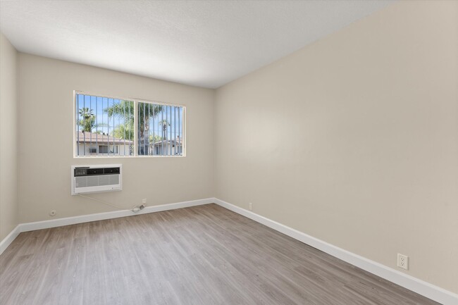 Interior Photo - School Circle Apartments - Riverside, CA