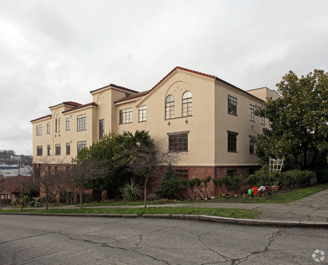 Primary Photo - Linda Vista
