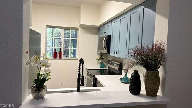 Foto del edificio - 8423 Bernwood Cove Loop