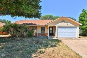 Building Photo - 3674 Radcliff Rd