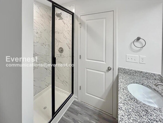 Foto del edificio - 3 Bed/2.5 Bath Townhome with Garage / Pet-Friendly / Vouchers Accepted / Available Now!