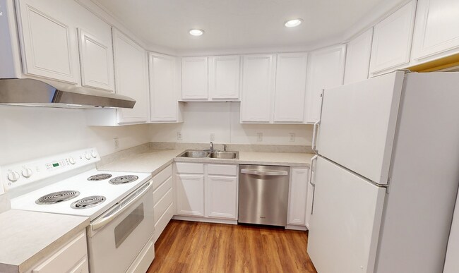 Foto del edificio - 9929 N Mulberry Dr