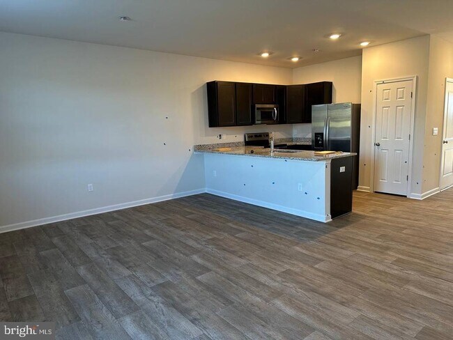 Building Photo - 104 Baker Dr