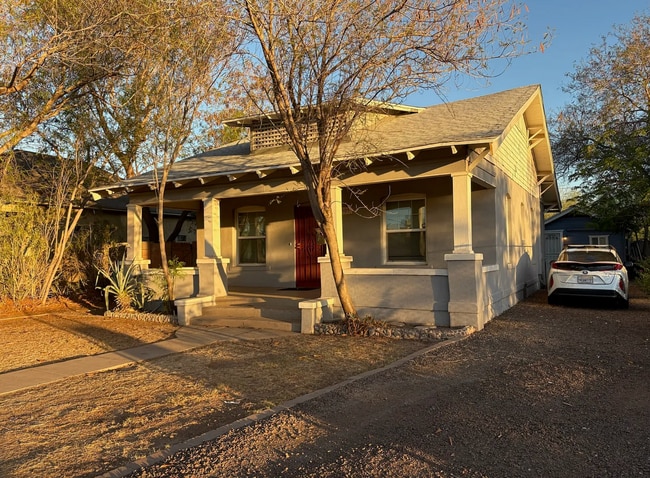 Building Photo - 1505 W Pierce St