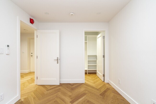 Photo du bâtiment - 1510 Bathurst St