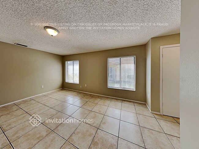 Building Photo - 1448 Marigold Dr