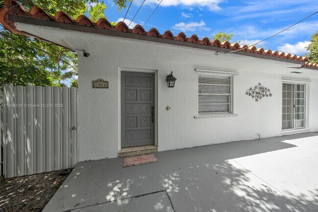 Foto del edificio - 1046 SW 13th Ct