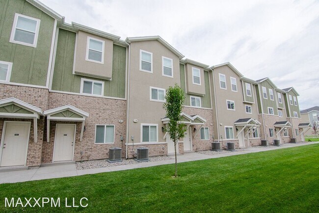 Foto del edificio - 3 br, 2.5 bath House - 56 E 670 N