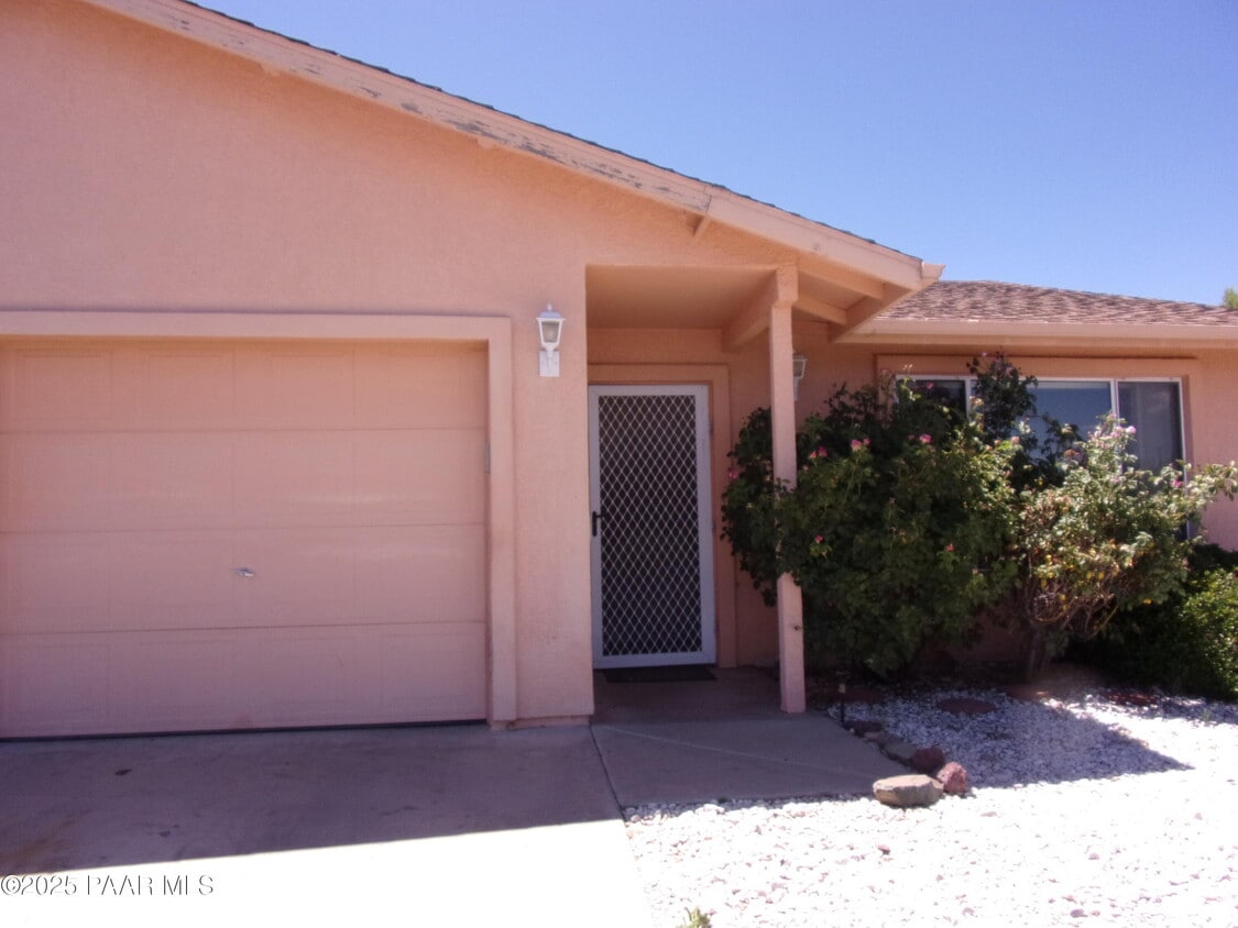 Primary Photo - 6016 N Tower Ln