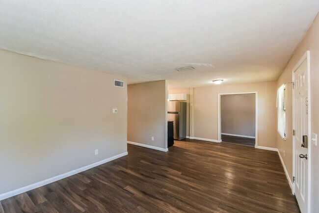 Foto del edificio - 2265 W 13th St