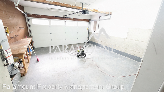 Building Photo - 3 br, 2 bath House - 511 Cedar Canyon Pl