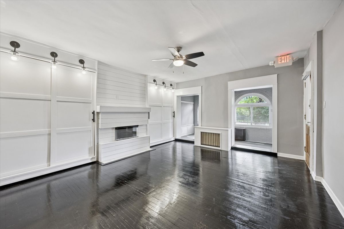 Foto principal - 5235 Wissahickon Ave