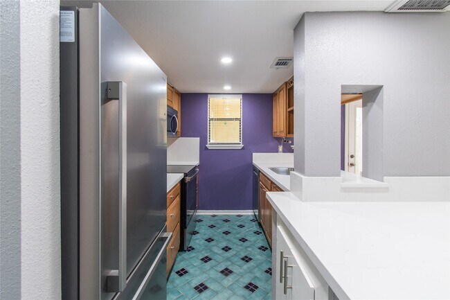 Foto del edificio - 11311 Harwin Dr.