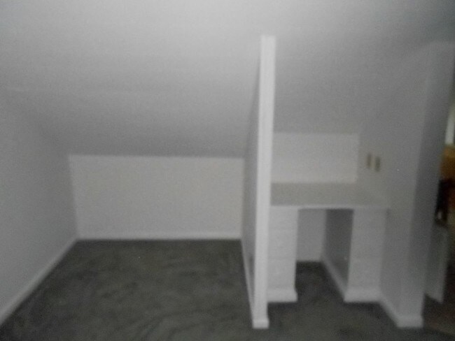 Building Photo - Studio Apartment