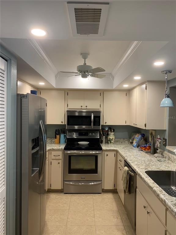 Foto del edificio - 8161 Braddock Cir