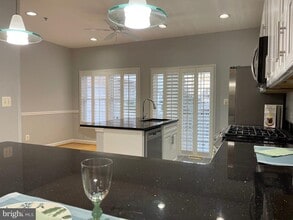 Building Photo - 680 9th St SW Building Photo - 680 9th St SW