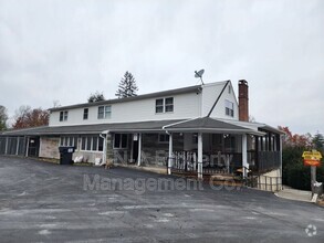 Building Photo - 211 Friemann Ln