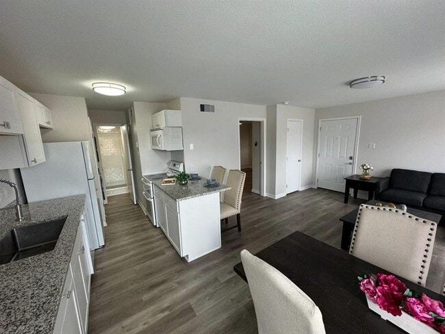 Building Photo - 12660 Ashford Point Dr