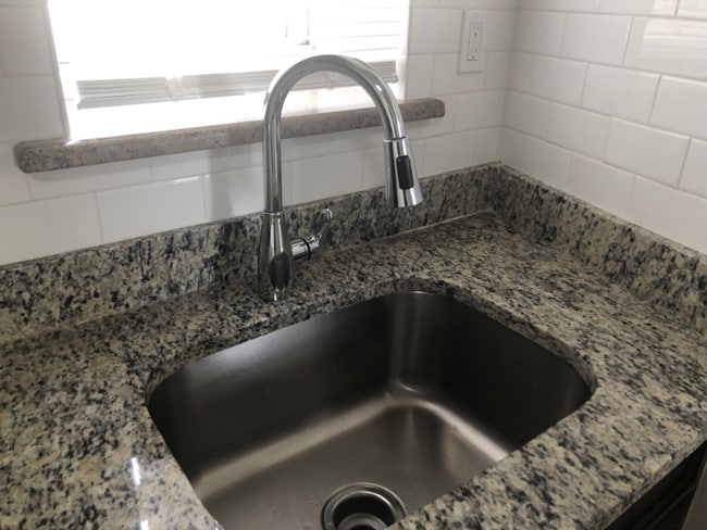 Building Photo - 251 Beacon Ave