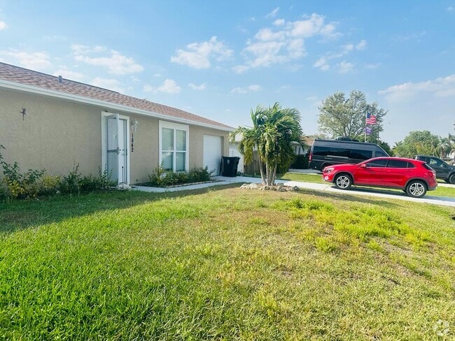 Building Photo - 1842 SW Morelia Ln