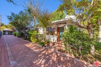 Building Photo - 1405 Ocean Park Blvd