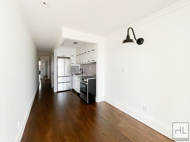 Foto del edificio - 3 PLACE / 2-Bed 1-Bath