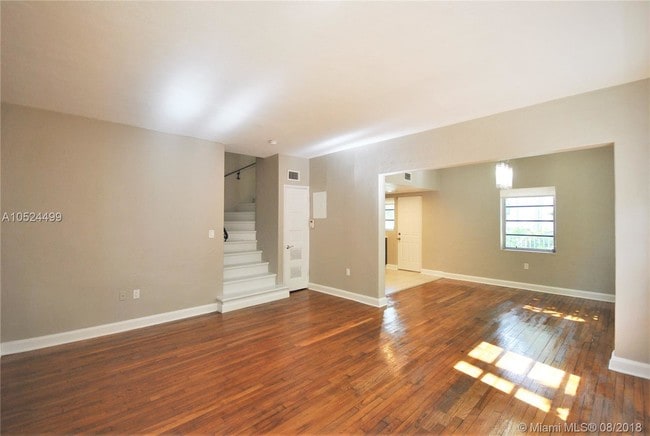 Building Photo - 644 15th St