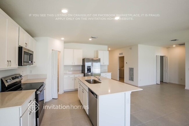 Building Photo - 722 Carlyle Wy