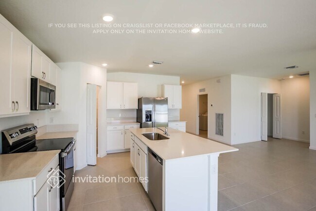 Foto del edificio - 722 Carlyle Wy