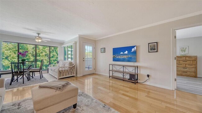 Foto del edificio - 835 S Osprey Ave