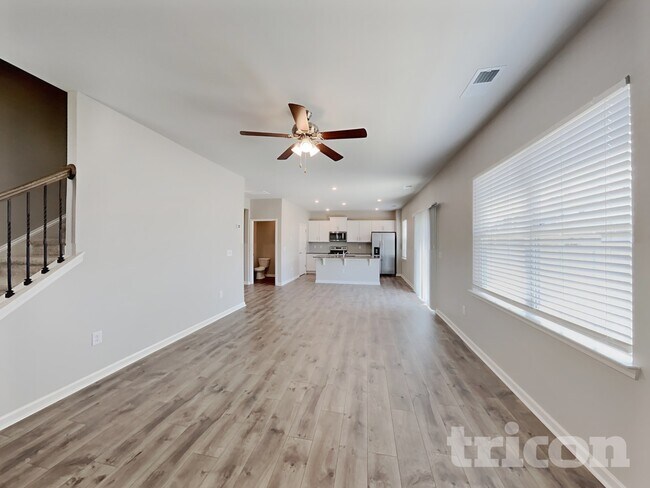 Building Photo - 134 Rivercamp St