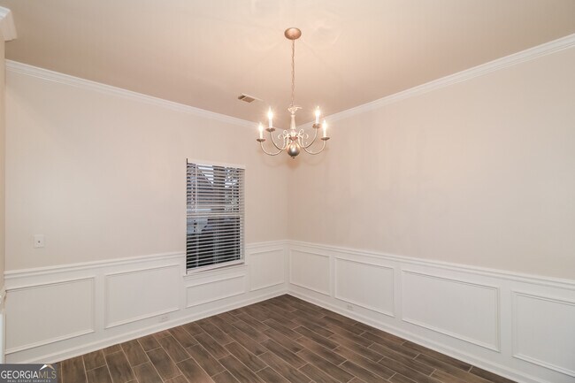 Foto del edificio - 1281 Heartwood Ave