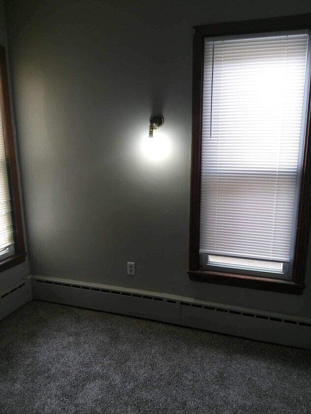 Primary Photo - 236 Leland Ave