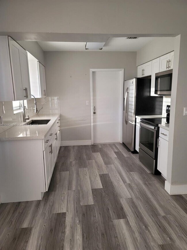 Foto del edificio - 430 SW 78th Pl