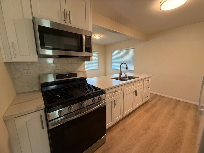 Foto del edificio - 227-233 Wolff Street