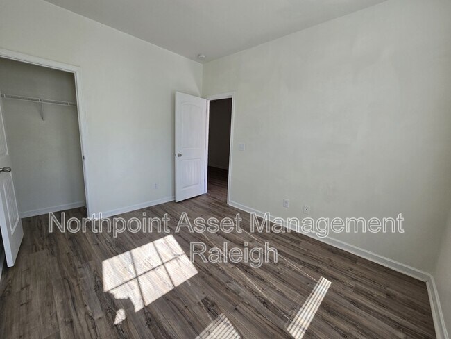 Building Photo - 9935 Sweet Basil Dr