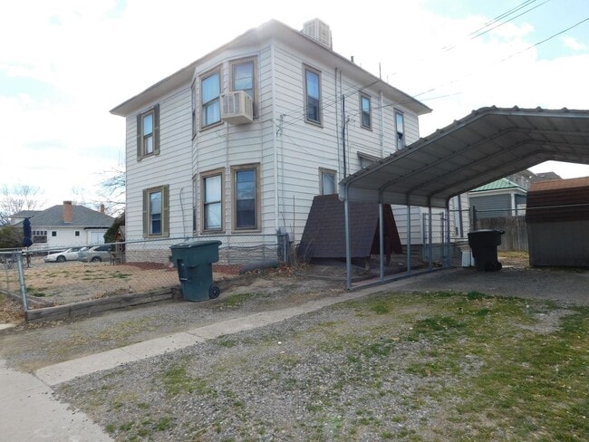 Photo - 360 Chipeta Avenue Apartments