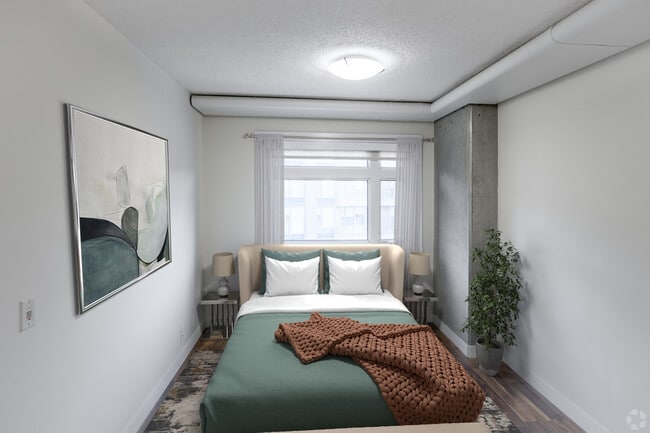 Building Photo - Mayfair Village South