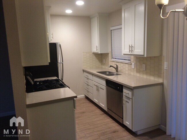 Foto del edificio - 2336 Villanova Cir