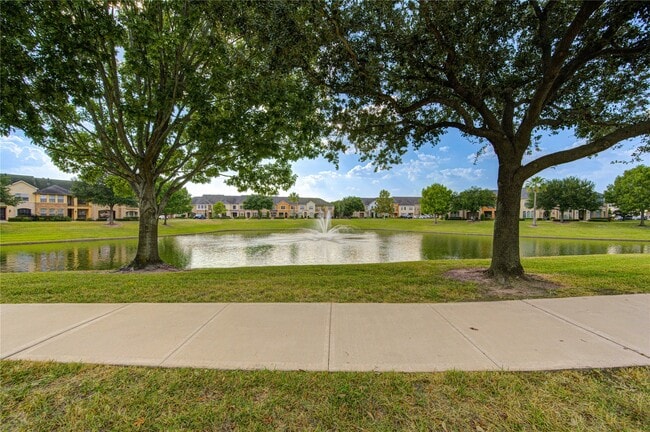 Foto del edificio - 2011 Spring Cedar Ln