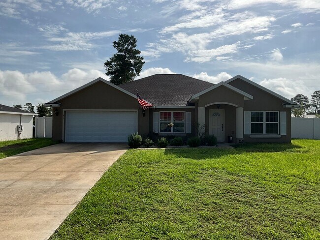 Foto del edificio - 455 Marion Oaks Ln