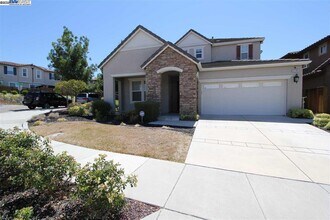 Building Photo - 5199 Salerno Dr