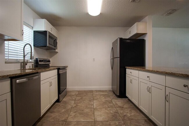 Foto del edificio - 217 Maple St W