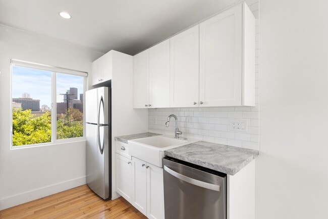 Building Photo - 1167 Bellevue Ave