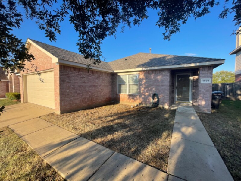 Foto principal - 4604 Cool Ridge Ct