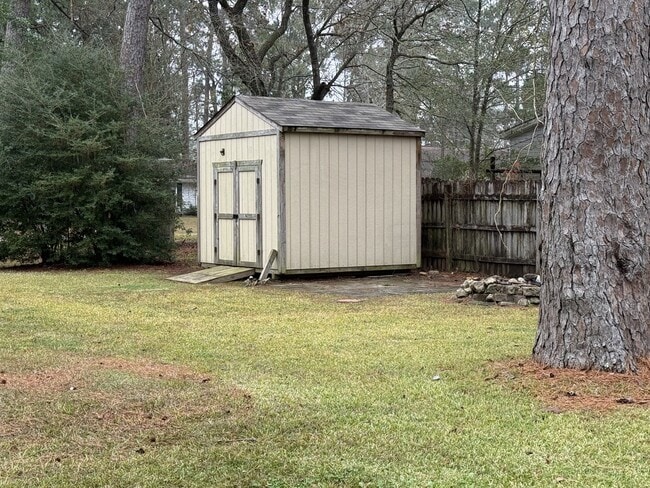 Foto del edificio - 200 Royalwood St