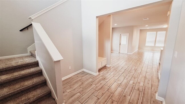 Building Photo - 124 Peruvian Ln