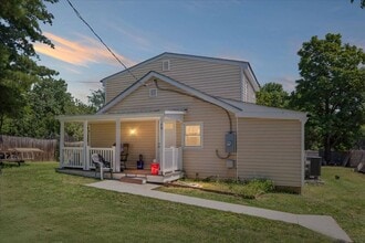 Building Photo - 79 Bentonville Rd