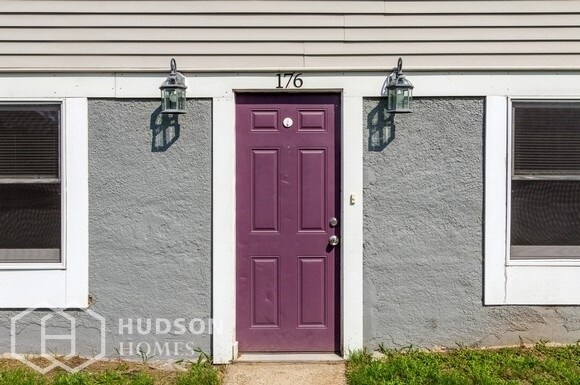 Building Photo - NOW AVAILABLE! 176 Read St, South Attlebor...